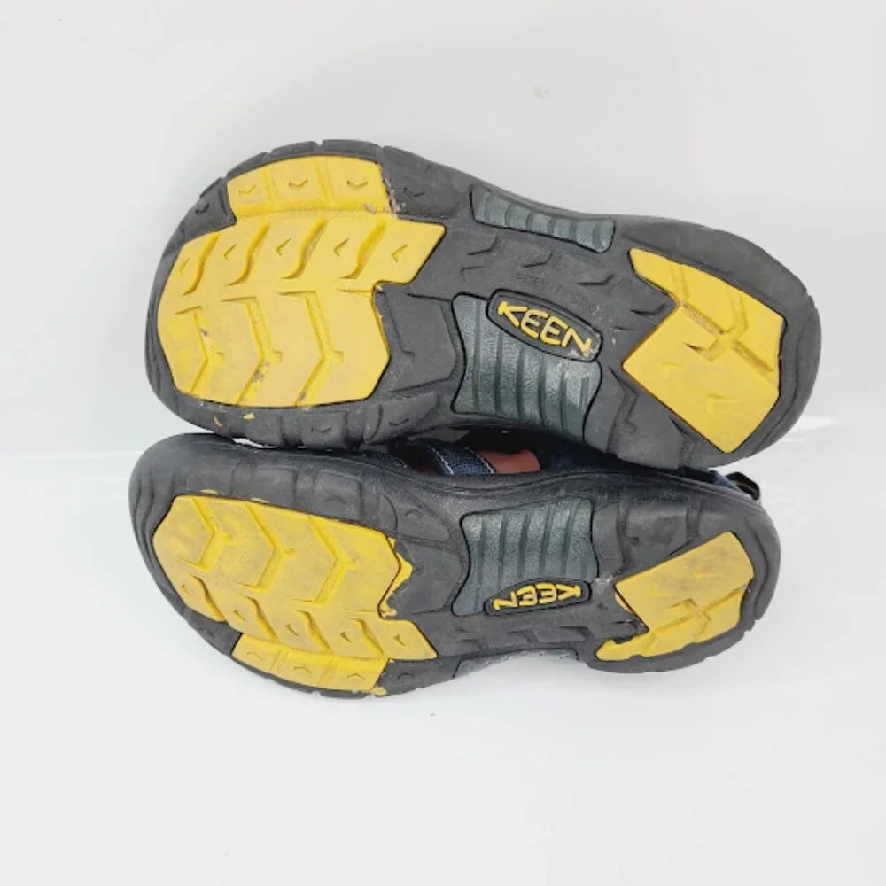Keen Men's Black Teal Newport H2 Close Toe Classic‎ Trekking Sandal Size 6